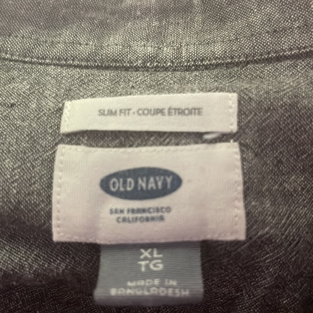 Mens Old Navy Button Down Slim Fit Shirt - Picture 7 of 7